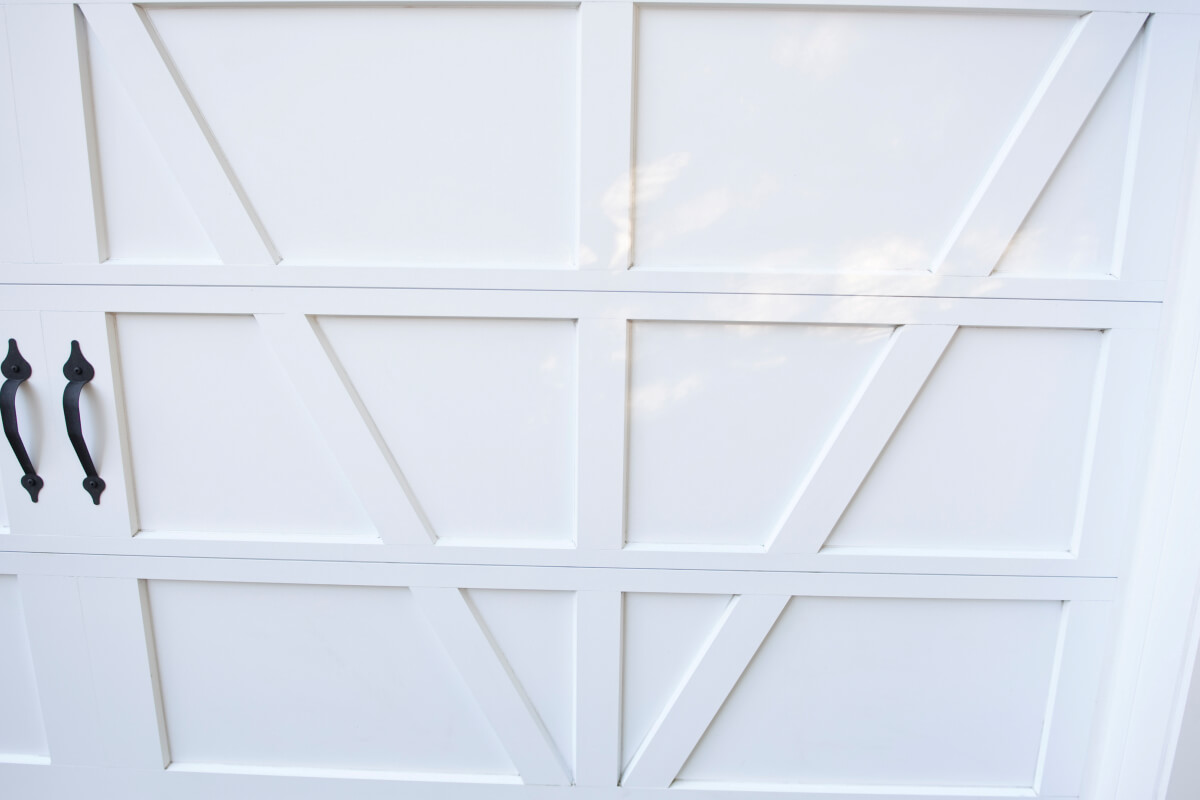 The Welded Cross-buck “V” Design