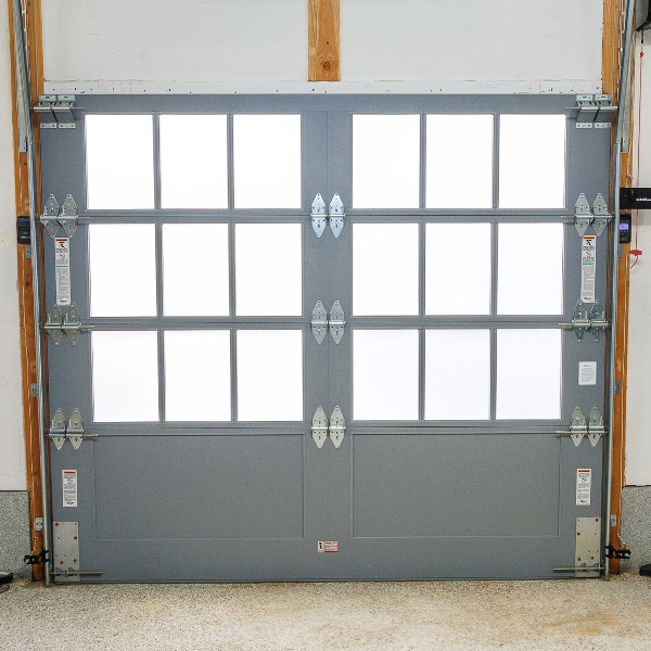 Reflective Glass for Maximum Privacy While Still Allowing Natural Daylight into the Garage Reflective Glass for Maximum Privacy While Still Allowing Natural Daylight into the Garage