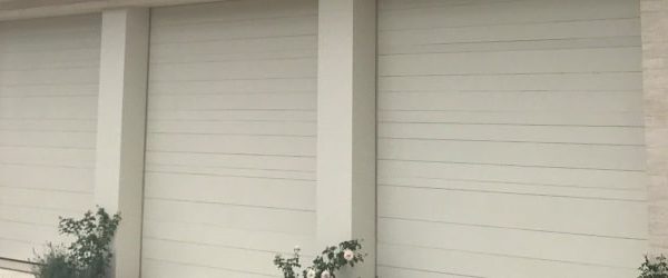 Residential Metal Plank Model Garage Door